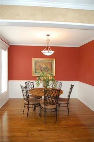Formal Dining with HW floor