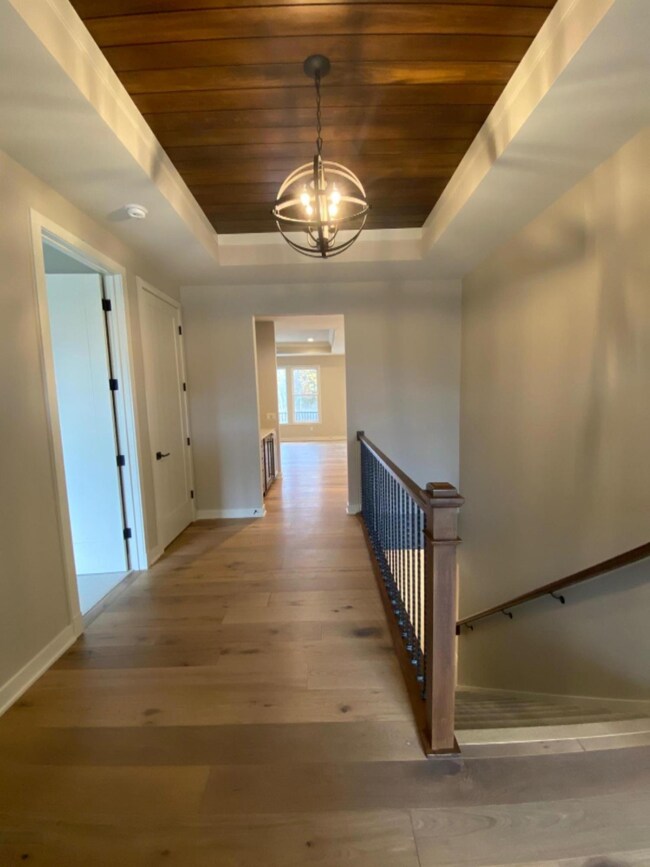 10 22 2020_WR-03-080_Lily_Foyer_Entry_Ha