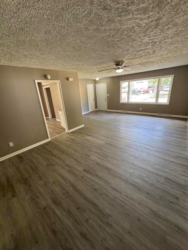 614 W Kerr St, Springfield, MO 65803 - photo 5