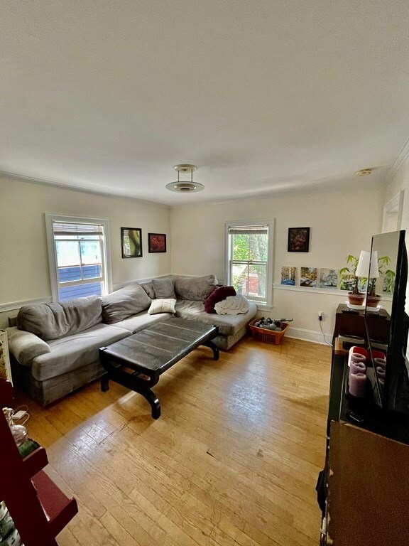 6 Antrim St unit 2, Cambridge, MA 02139 - photo 2
