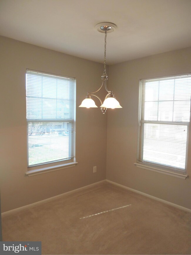 1723 Ascot Way unit C, Reston, VA 20190 - photo 5