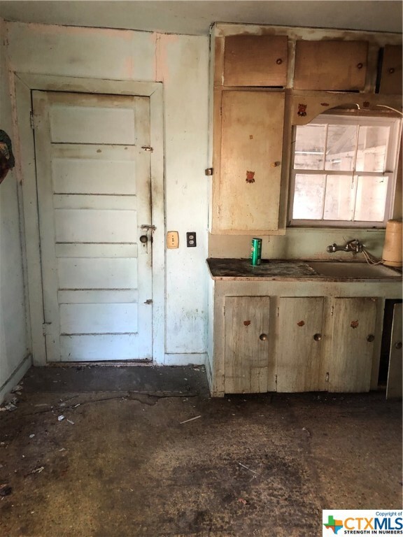 603 S 2nd St, Copperas Cove, TX 76522 - photo 3