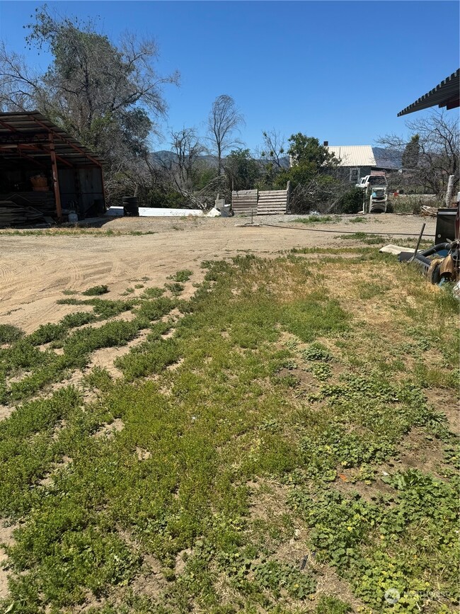 2605 Grant Rd, East Wenatchee, WA 98802 - photo 4