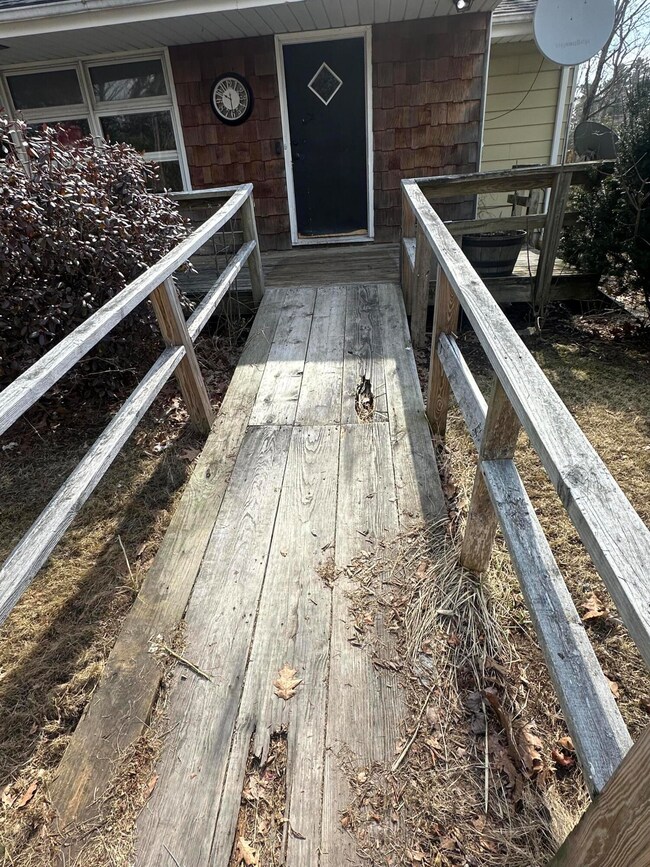 108 Sharbaugh Rd, Tobyhanna, PA 18466 - photo 4