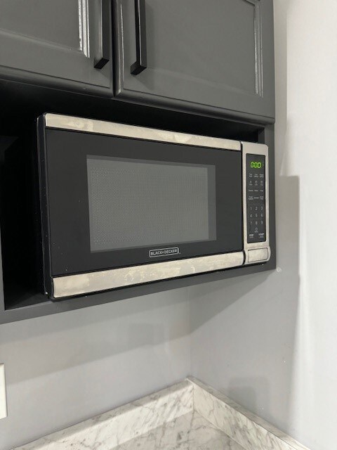 4049 Lucille St unit C, Houston, TX 77026 - photo 7