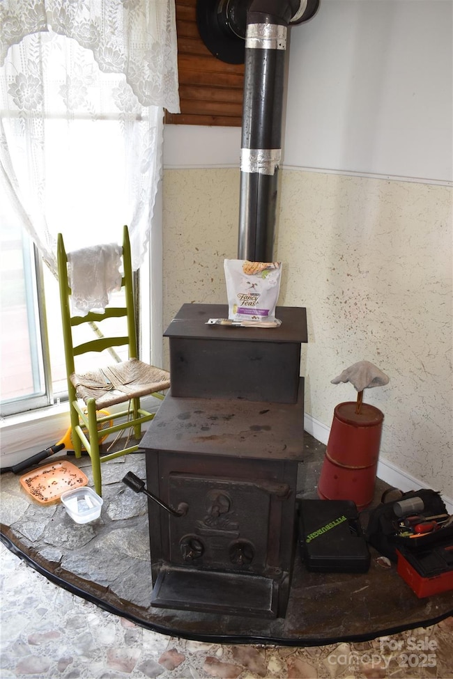 118 4th C St, Marion, NC 28752 - photo 5