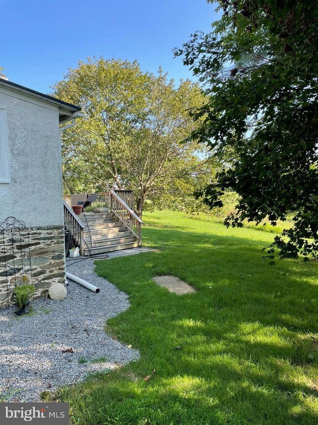 18373 Lickey Mill Rd, Purcellville, VA 20132 - photo 3