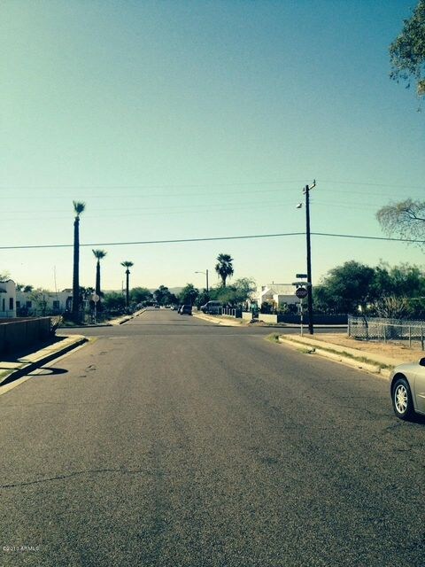 2208 N 24th PL Lot 7