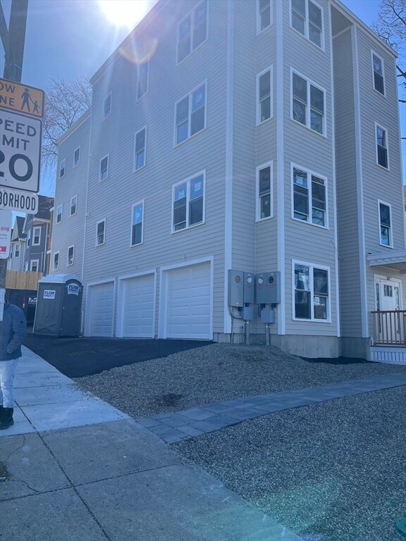 329 Columbia Rd unit 3, Boston, MA 02121 - photo 4