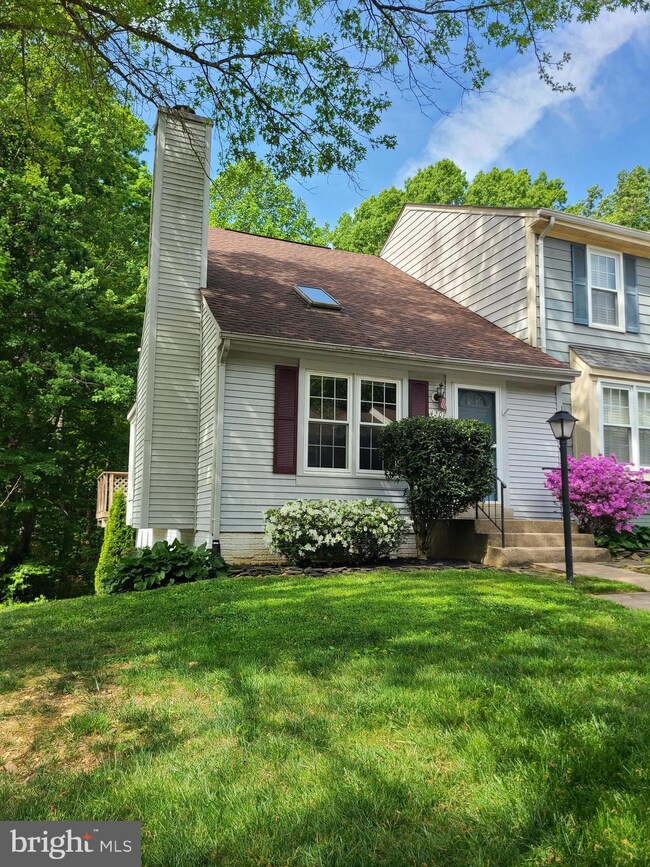 4201 Jonathan Ct, Dumfries, VA 22025 - photo 3