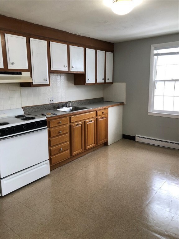 691 Weeden St unit 12, Pawtucket, RI 02860 - photo 2