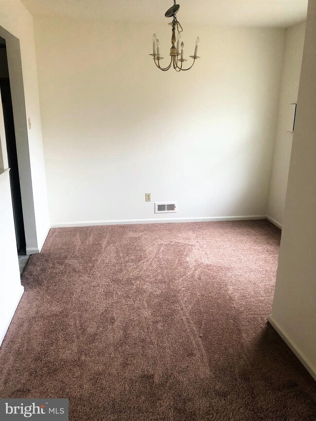 207 Highland Blvd unit 207-E, New Castle, DE 19720 - photo 4