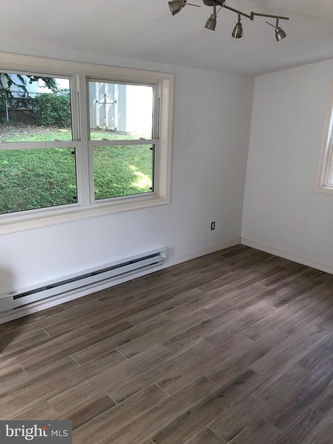 107 Cedar Rd, Wallingford, PA 19086 - photo 2