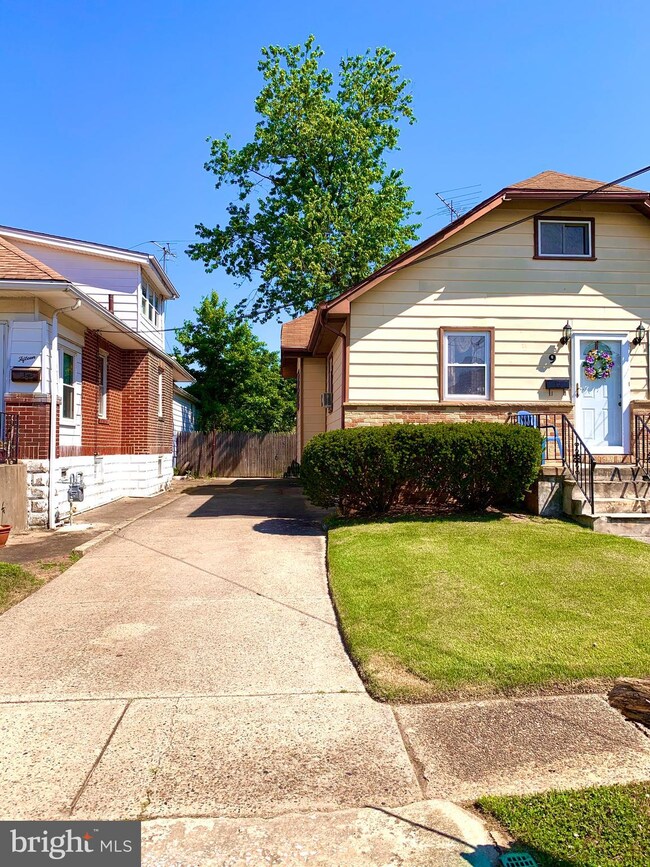 9 W 7th Ave, Runnemede, NJ 08078 - photo 4