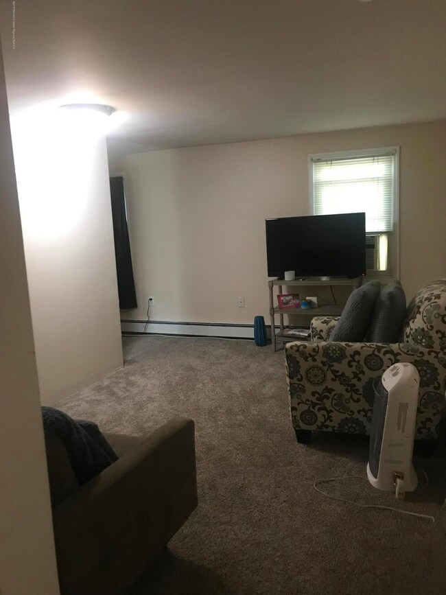 4094AB4F-F42D-4386-8EF0-A3990435A0F2