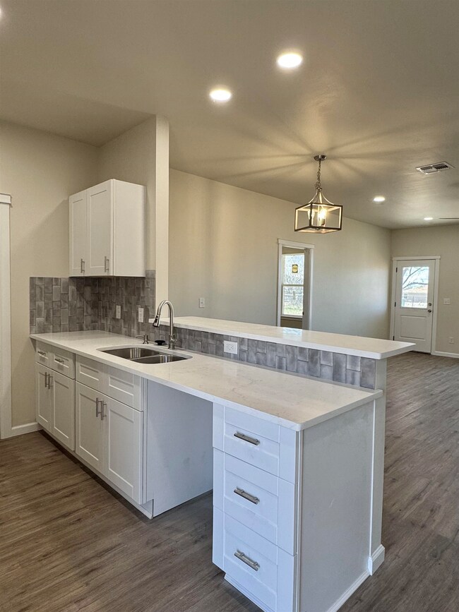 5145 5145 Whispering Hills, Duncan, OK 73533 - photo 6