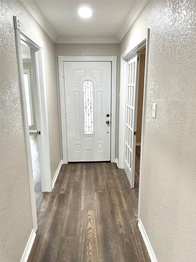 11431 Kirkvalley Dr, Houston, TX 77089 - photo 4