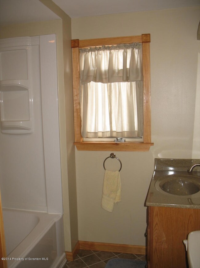 3007 Birney Ave unit L6, Scranton, PA 18505 - photo 7