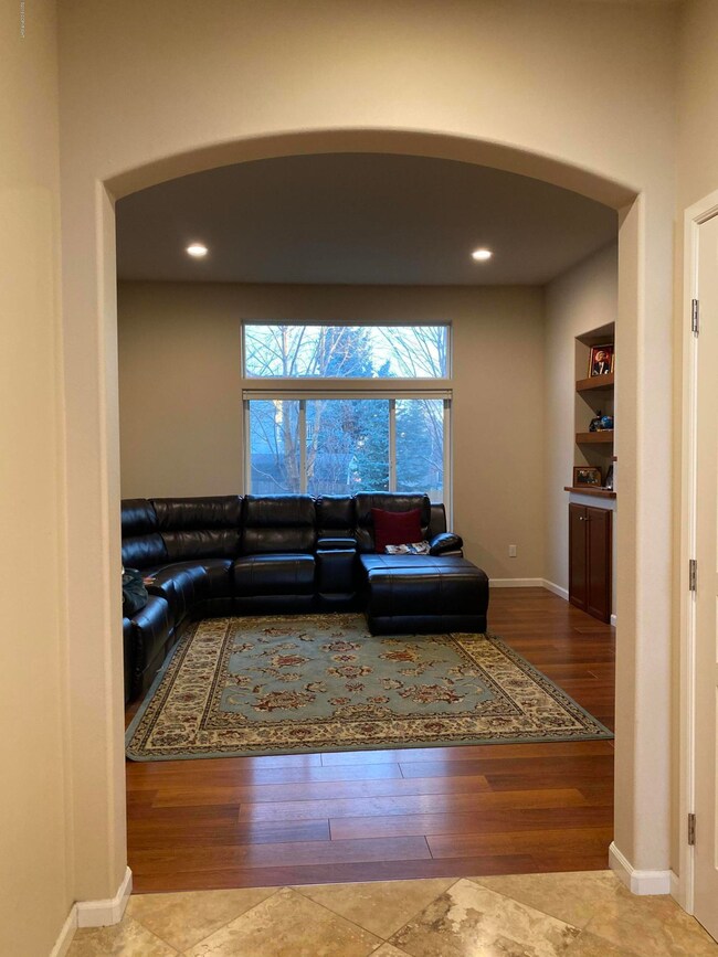 Entry to Great Room