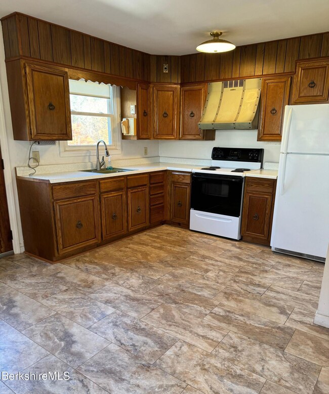 1261 New York 82, Ancram, NY 12502 - photo 5