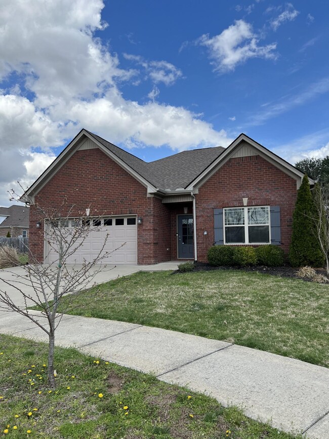 Welcome Home to 1088 E. Sagewood Drive in Gallatin, TN  37066
