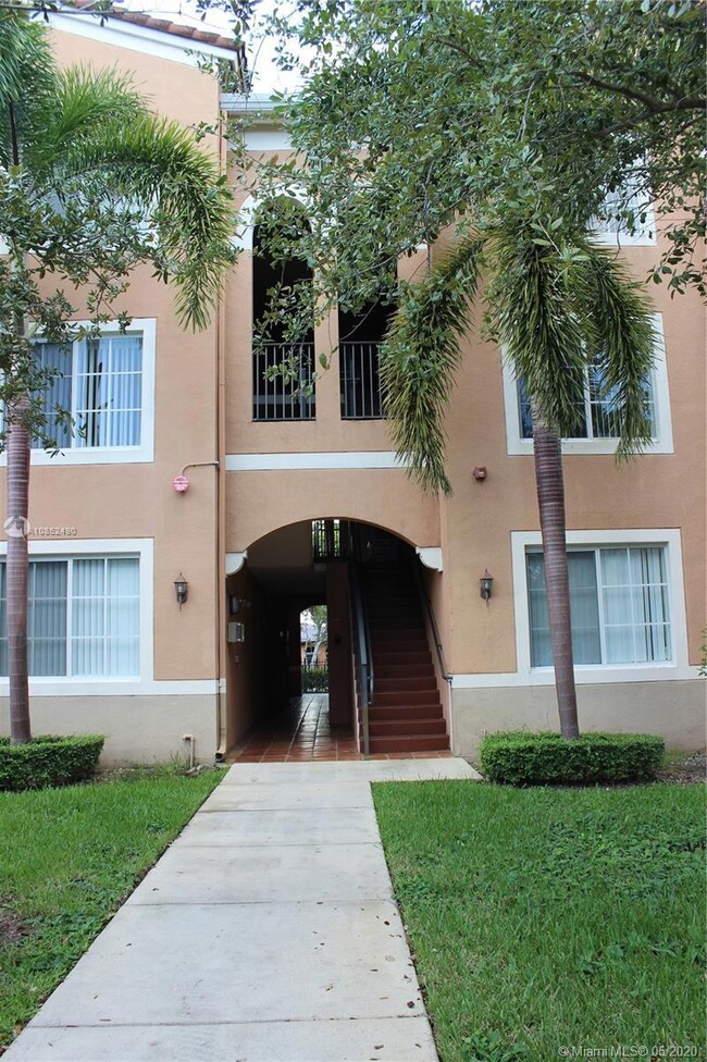 6821 SW 44th St unit 301, Miami, FL 33155 - photo 2