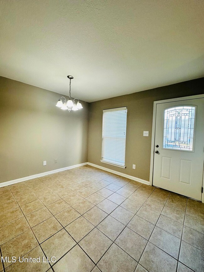 3230 Cumberland Rd unit 4, Ocean Springs, MS 39564 - photo 3