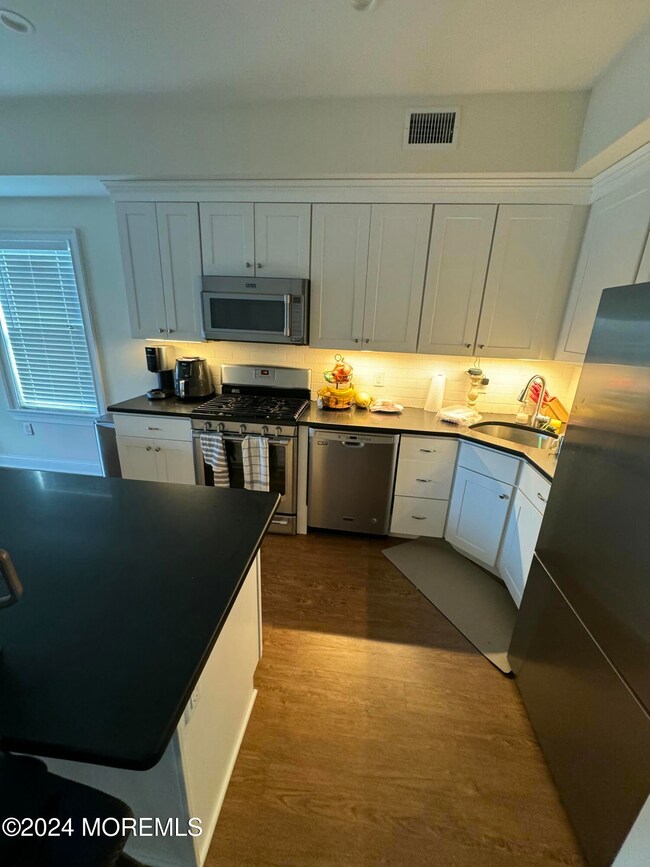 50 Main Ave unit 3e, Ocean Grove, NJ 07756 - photo 3