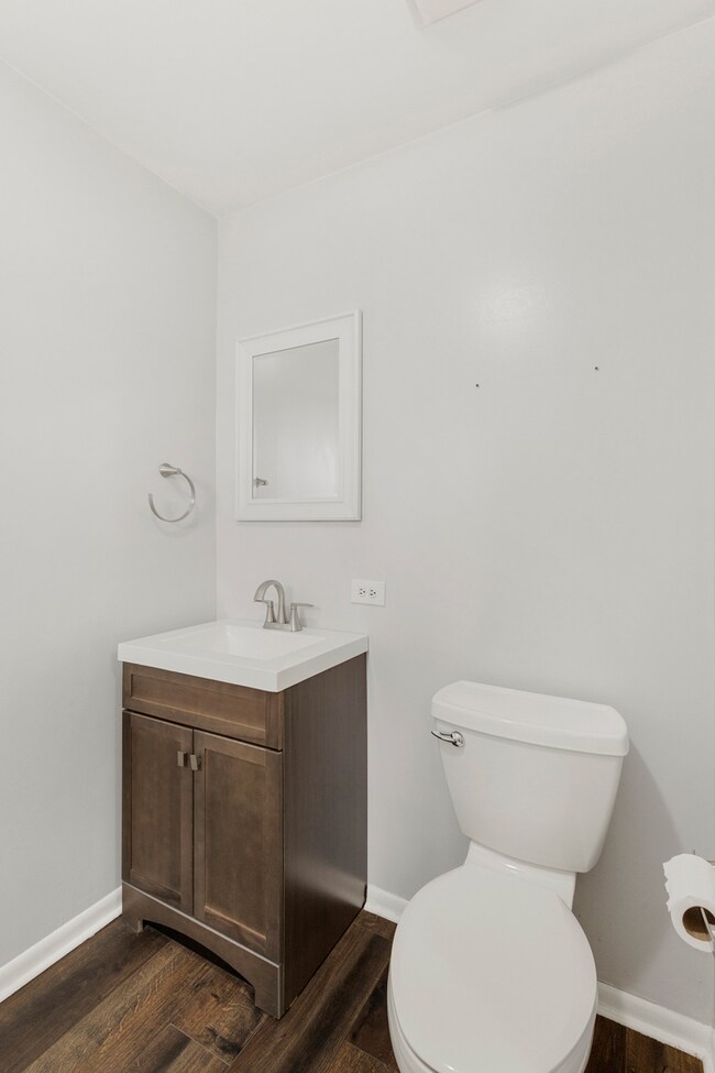 936 N Brainard St unit 38, Naperville, IL 60563 - photo 6