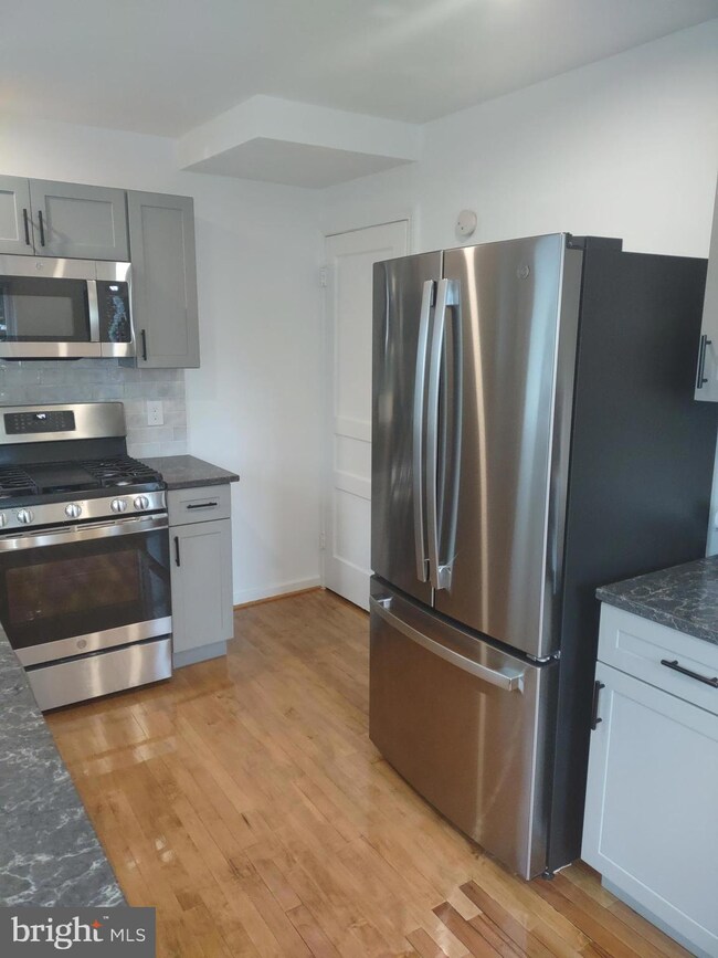 2709 Fort Dr, Alexandria, VA 22303 - photo 4