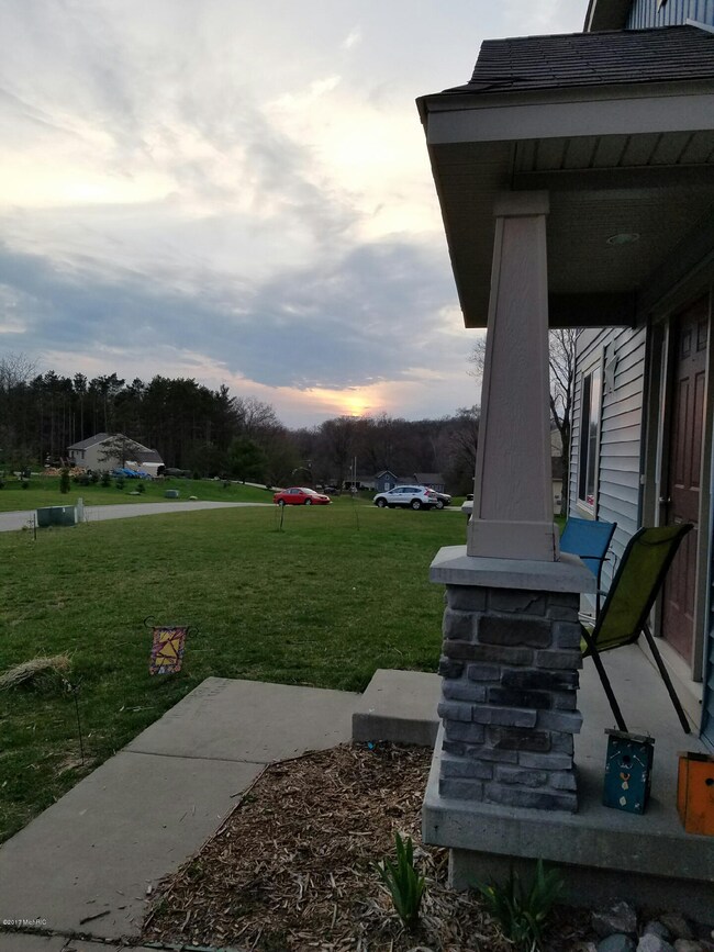 12777 Triple Oak Dr NE, Lowell, MI 49331 - photo 4