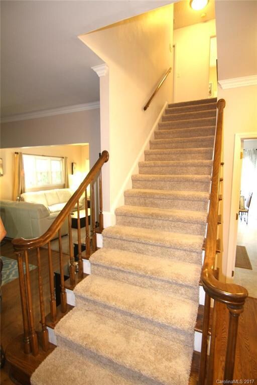 9200 Trestlebrook Ct unit 34, Huntersville, NC 28078 - photo 3