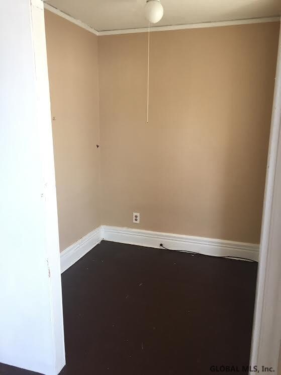 512 Yates St unit 2nd Floor, Albany, NY 12208 - photo 3