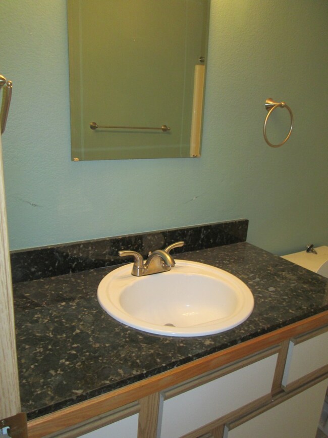 8332 Upper Ridge Rd unit A, Everett, WA 98203 - photo 5