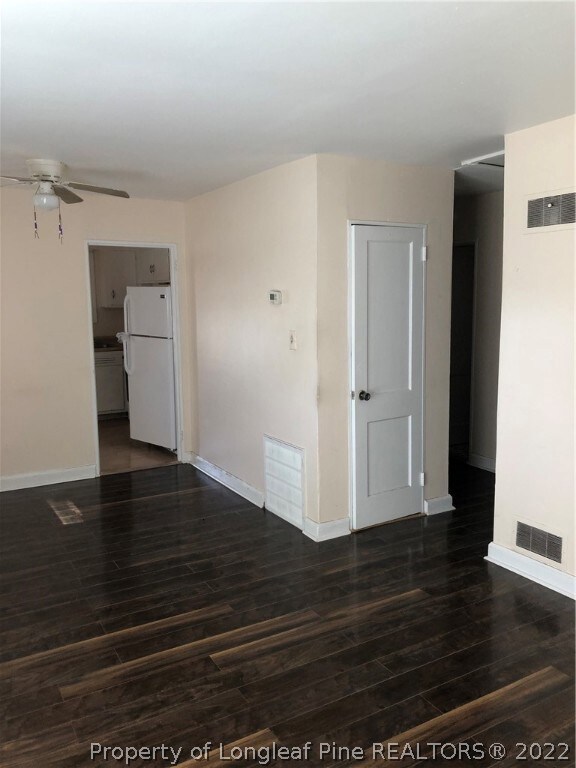 480 Mcbain Dr, Fayetteville, NC 28305 - photo 5