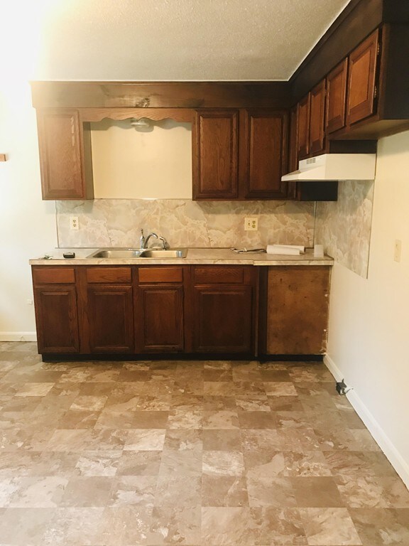 250 West St unit 21, Ware, MA 01082 - photo 6