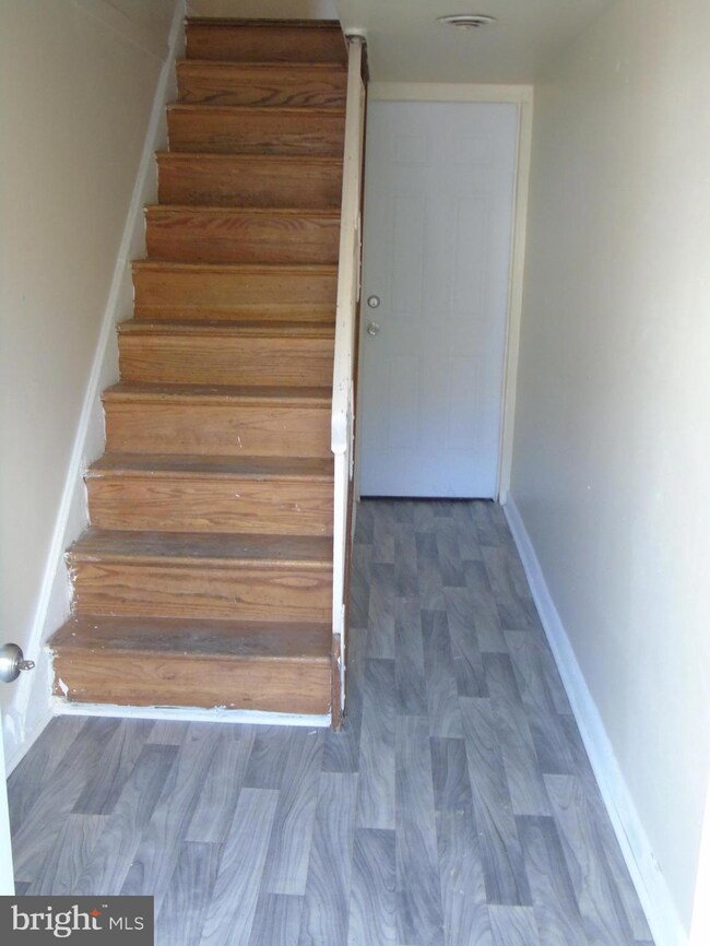 112 Botanic Ct, Upper Darby, PA 19082 - photo 3