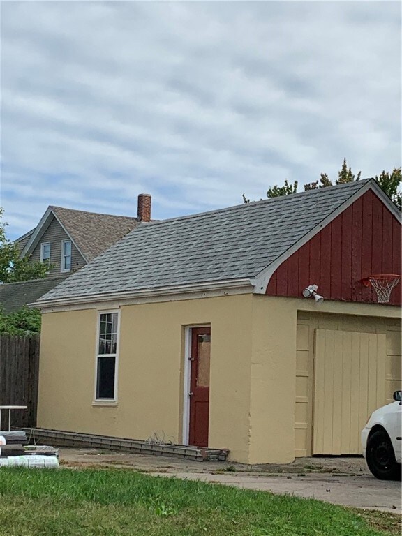 New roof on the garage