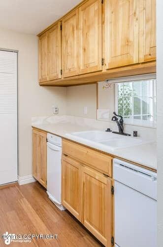 3284 Montpelier Ct Anchorage-small-003-K