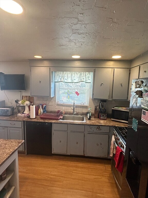 2 Cormey Cir, Randolph, MA 02368 - photo 6