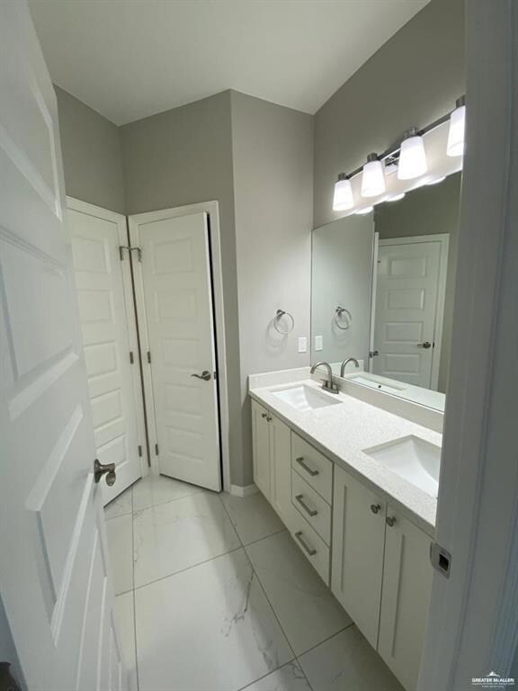 815 Lark Cir, Alamo, TX 78516 - photo 7