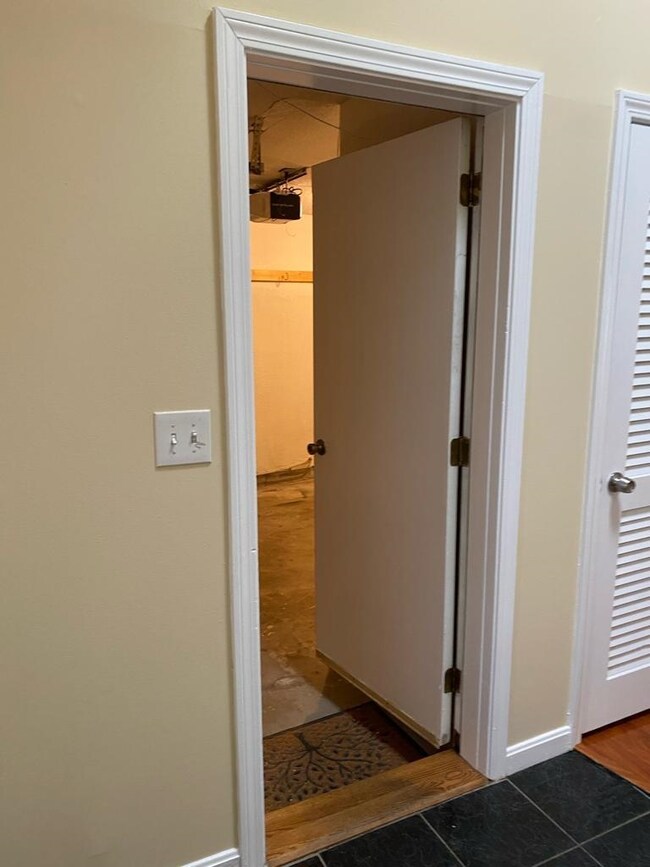 344 Elm St unit 43, Milford, NH 03055 - photo 4