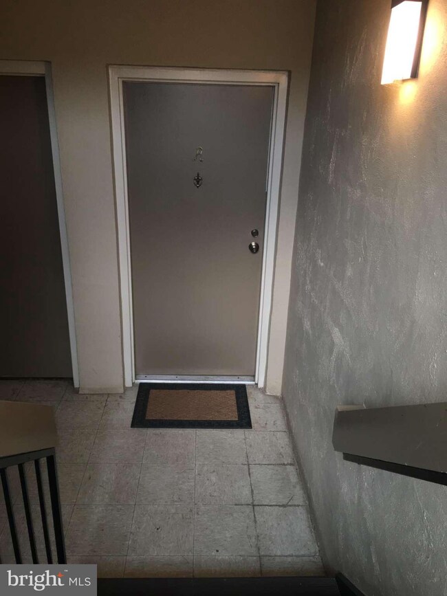 5758A Village Green Dr unit A, Alexandria, VA 22309 - photo 2