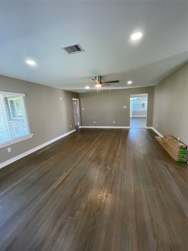 4906 Ventura Ln, Houston, TX 77021 - photo 6