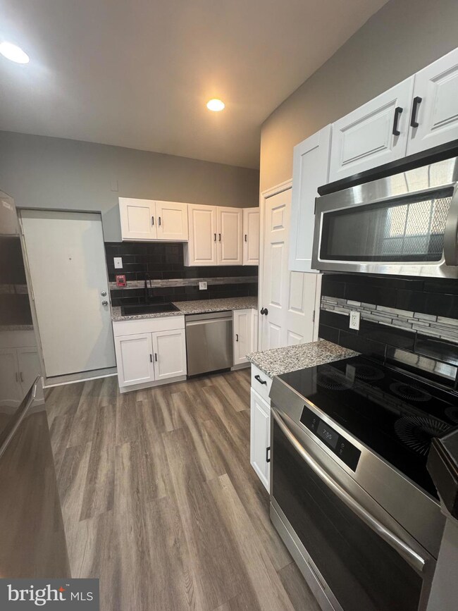 1717 N 26th St unit 1, Philadelphia, PA 19121 - photo 7