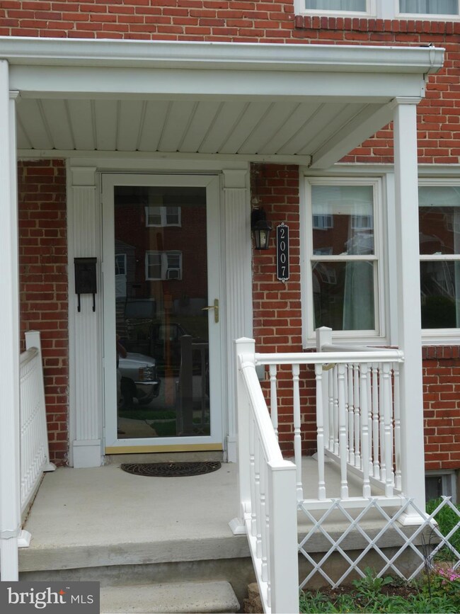 2007 Grinnalds Ave, Baltimore, MD 21230 - photo 2