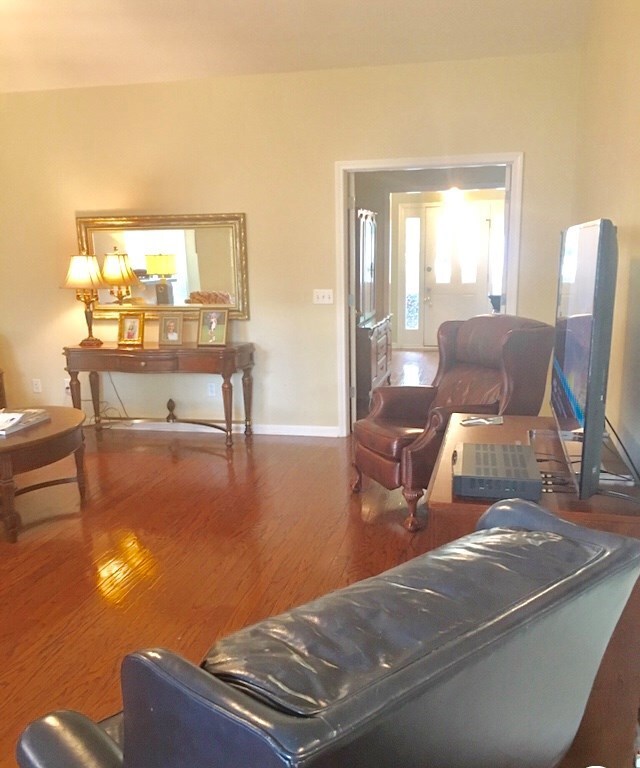 526 Orchard Cir, Dothan, AL 36305 - photo 7