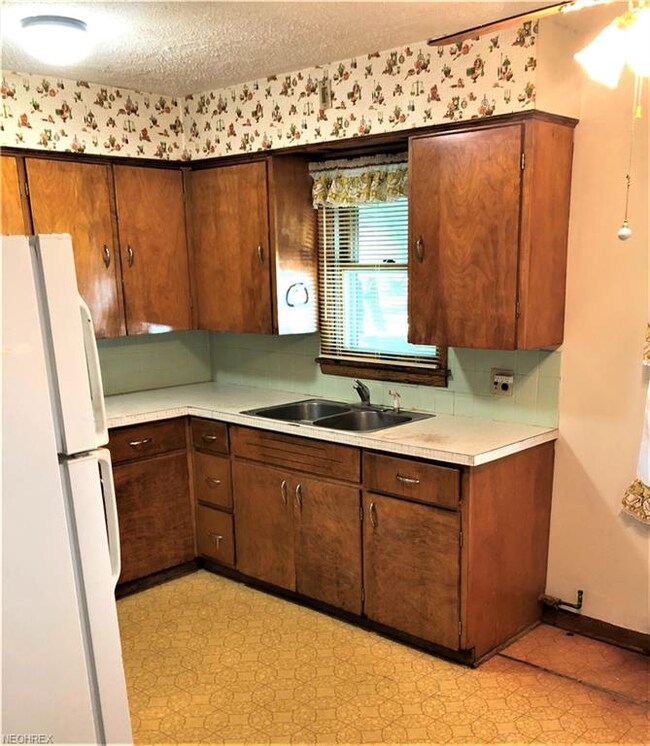 14 x 11 Eat in kitchen