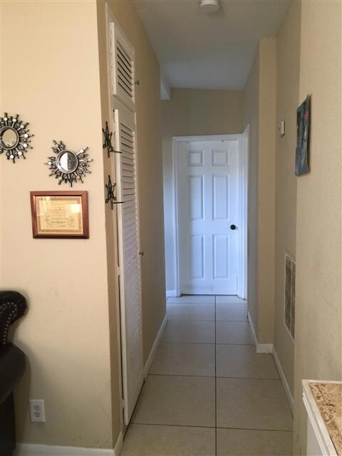 2161 Tarragon Rd, West Palm Beach, FL 33415 - photo 4