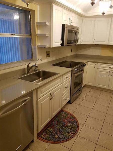 5451 Palm Crest Ct N, Pinellas Park, FL 33782 - photo 5